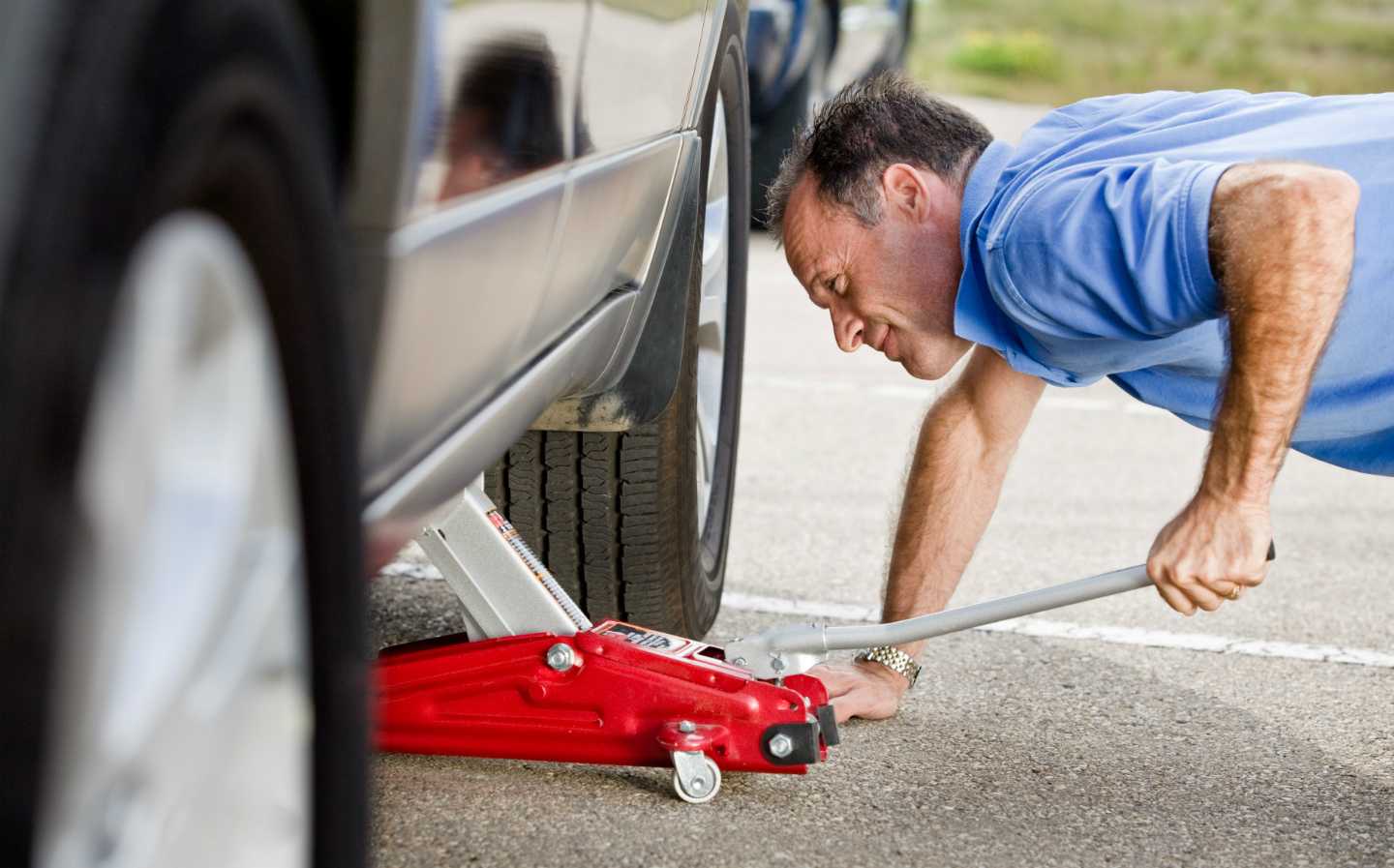 How To Safely Jack Up A Car A Detailed Step By Step Guide