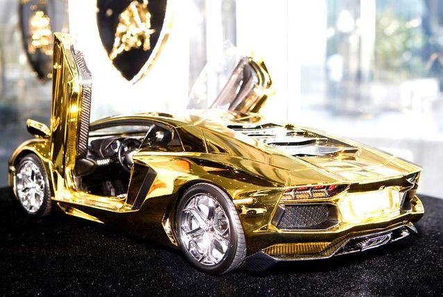 lamborghini gold and diamonds