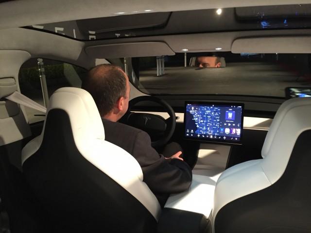 Tesla Gen 3 has really big touch screen to show all information for drive.