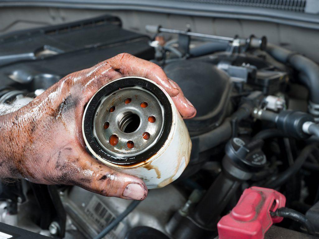 Which factors we should notice when choosing oil filters for cars?