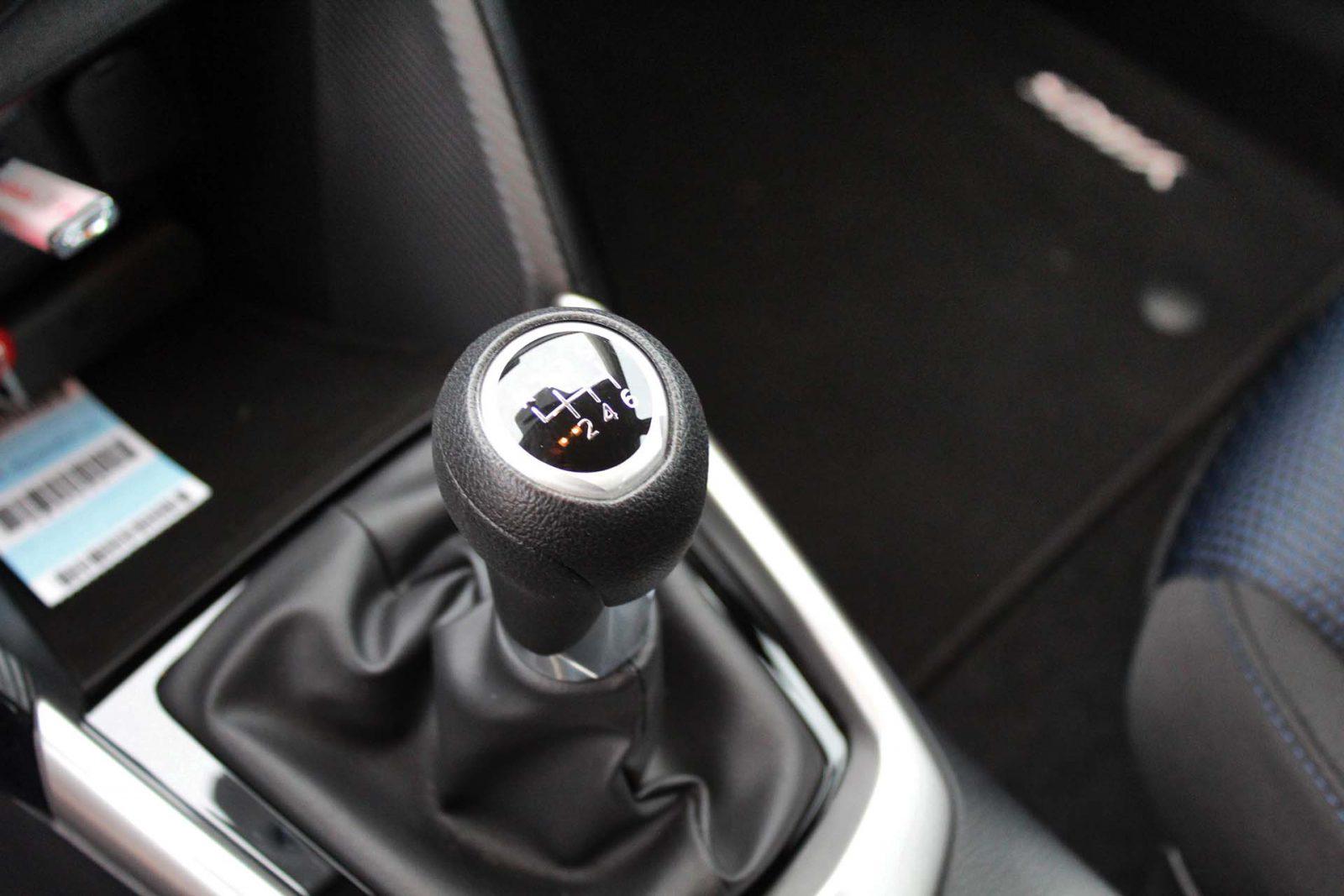 10 Things to Keep in Check when Driving a Typical Manual Transmission