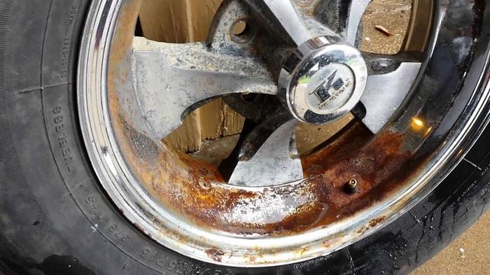 car wheel cleaning