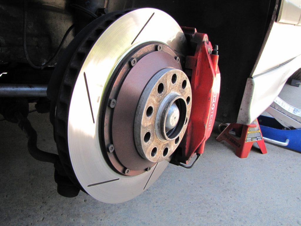 4 Reasons Your Car Is Making Grinding Noise When Braking 4 Reasons Your Car Is Making Grinding Noise When Braking