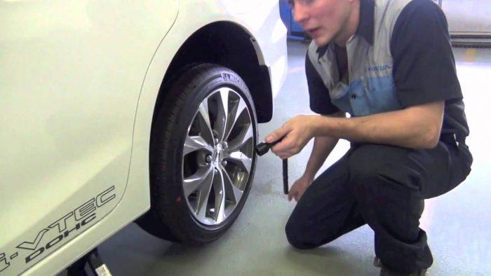 Process of driving on a donut tire