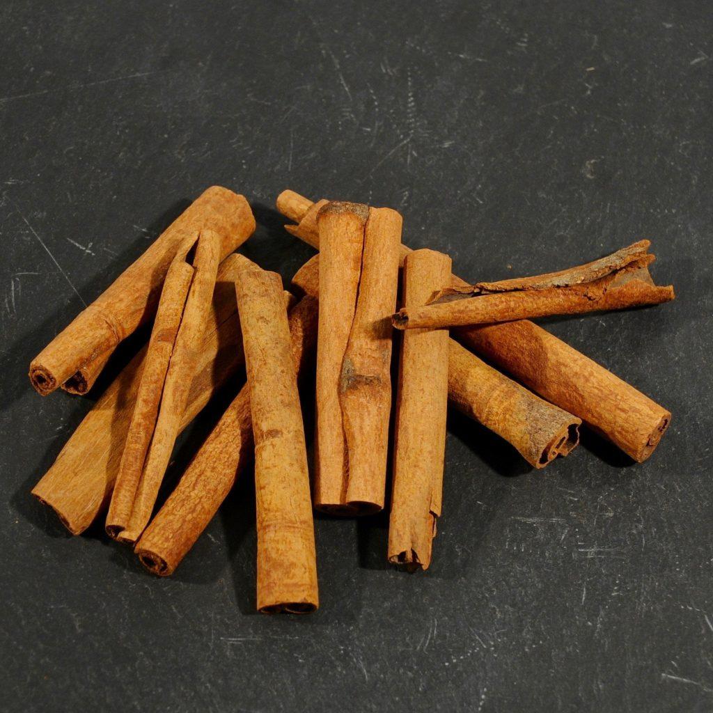 Get smoke smell out of your car by cinnamon sticks