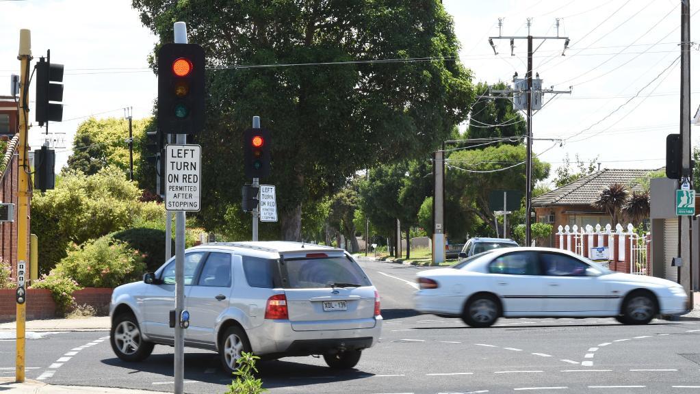 Safe Driving Tips At Intersections