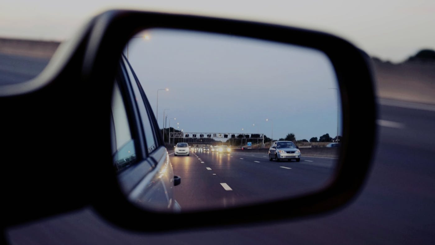 7 Tips FOR Using Mirrors While Driving To Keep You Safe