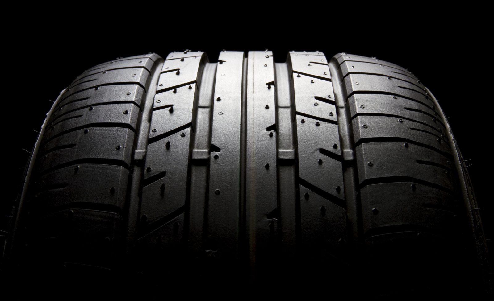 tire car vibrates when accelerating