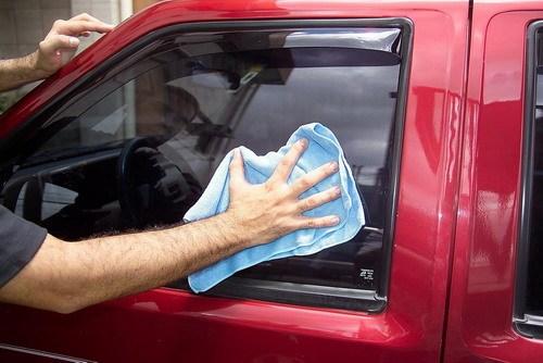 Car window cleaner