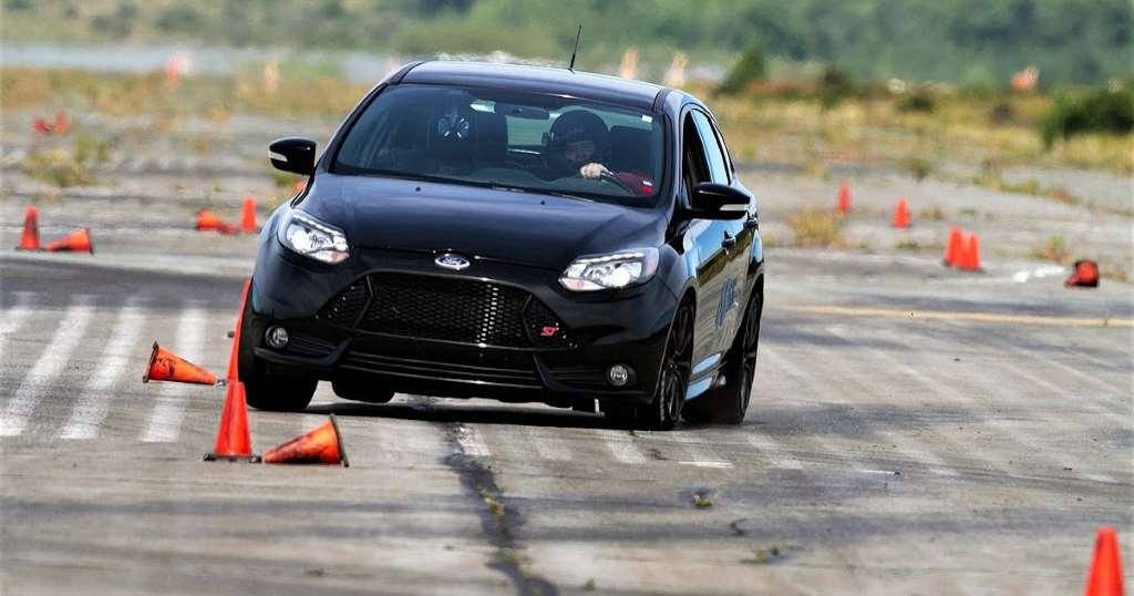 Oversteer vs Understeer: The Differences