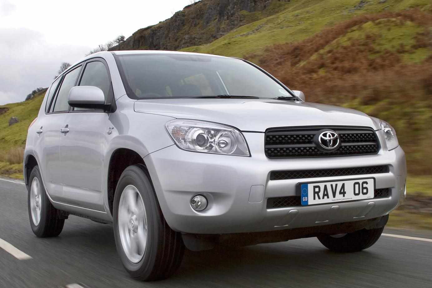 Toyota RAV4 2006 ReviewsSpacious, Powerful, and Fun to Drive