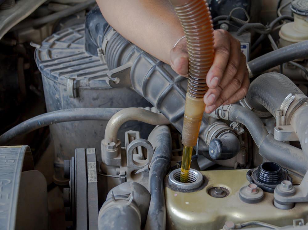 Causes of overfilling engine oil