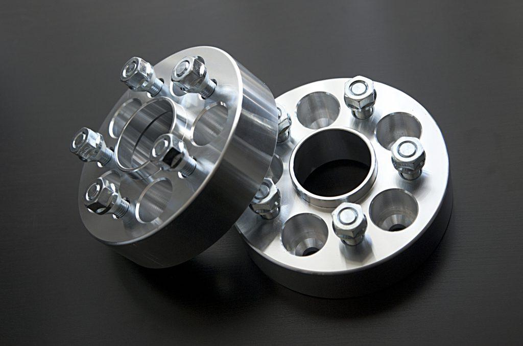 What Are The Pros And Cons of Wheel Spacers?
