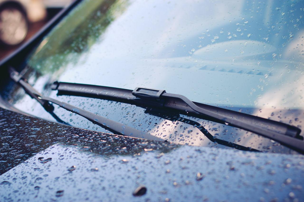 Why Don't All Cars Have a Rear Windshield Wiper?