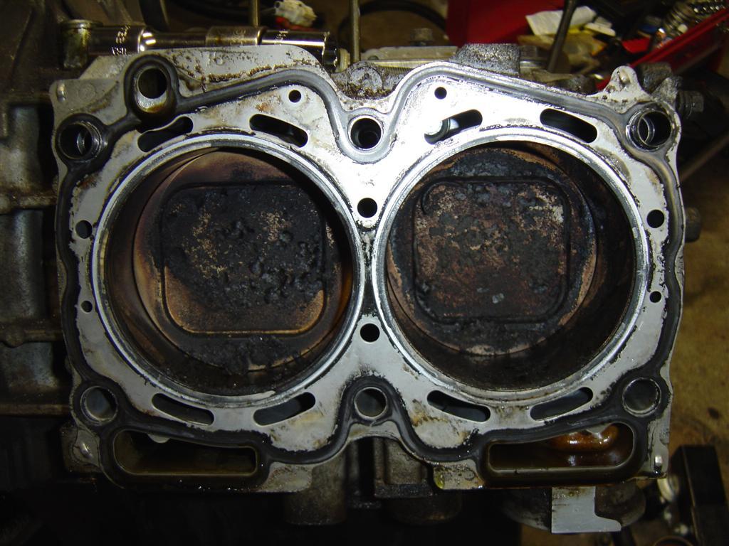 cylinder head gasket leak