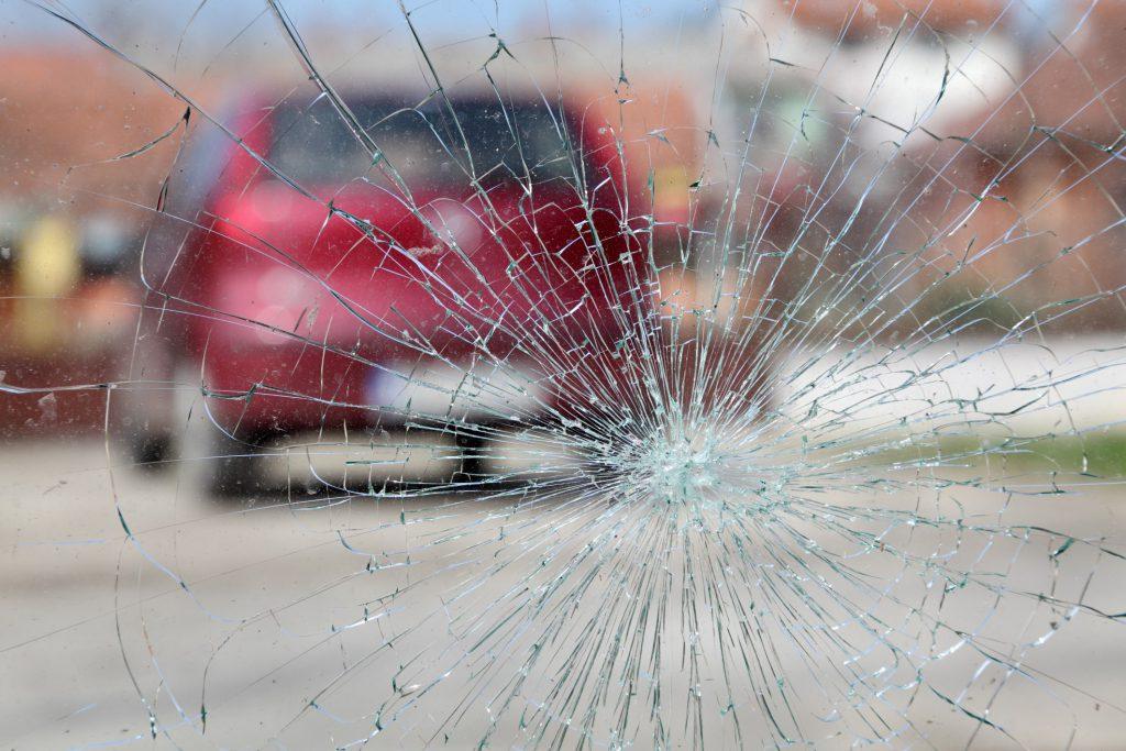 Ask trained expert how long to replace windshield