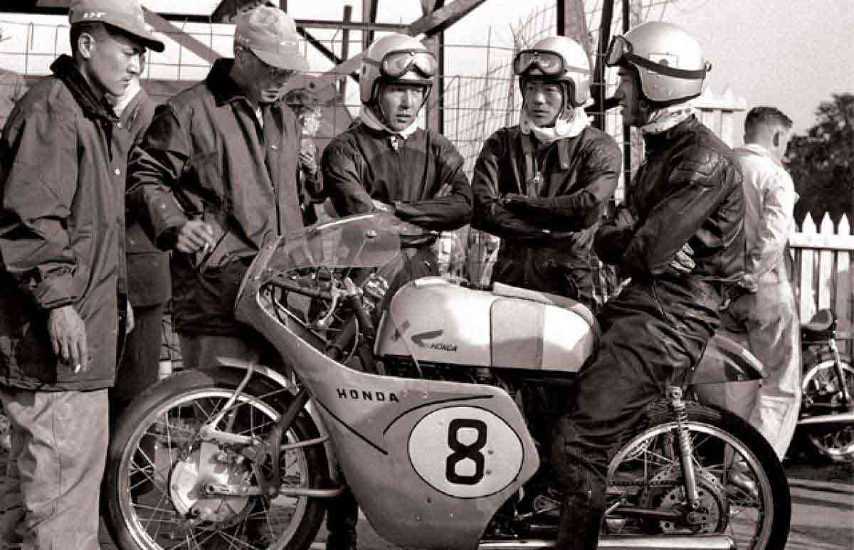 Soichiro Honda Success Story – The Blazing Dreams