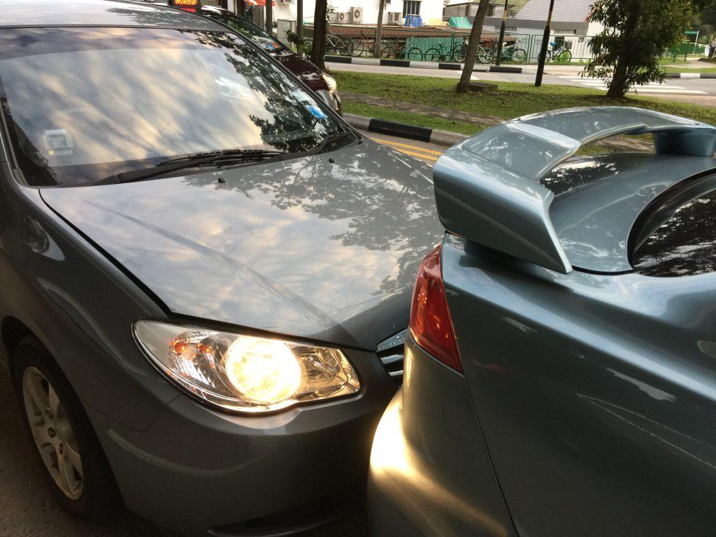 Good idea for leaving manual car in gear at traffic lights