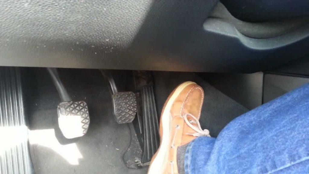 Common misconceptions about gas pedal sticks while driving