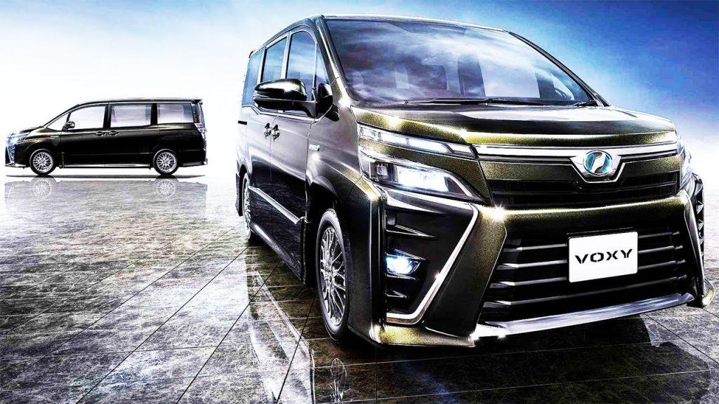 Comparison between Toyota Noah vs Voxy