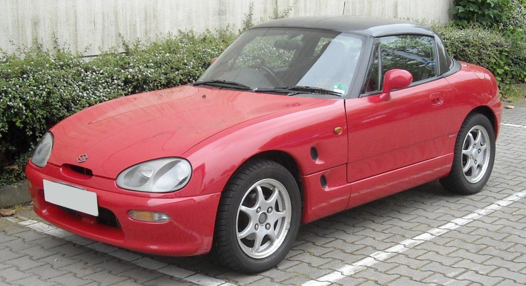 Comparing the two Suzuki Cappuccino Vs Honda Beat