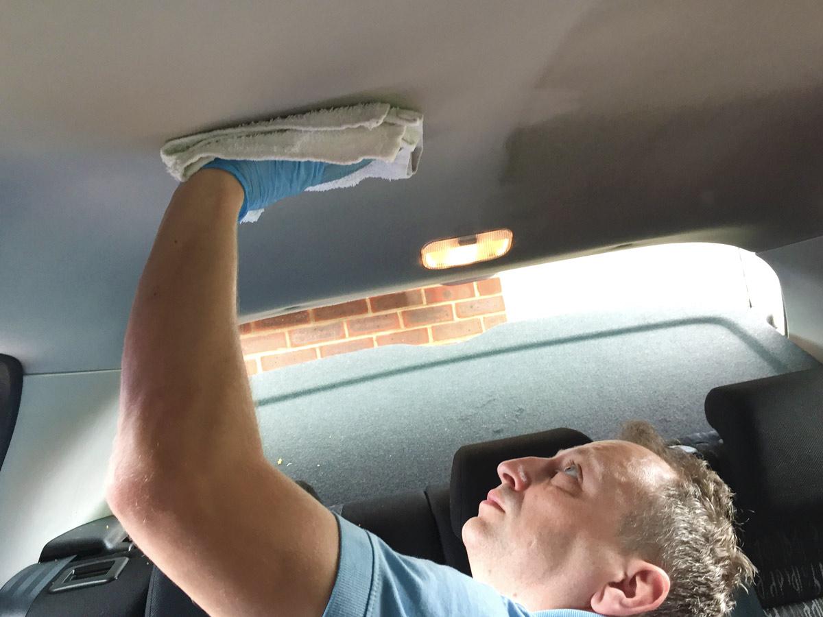 how to clean roof of car