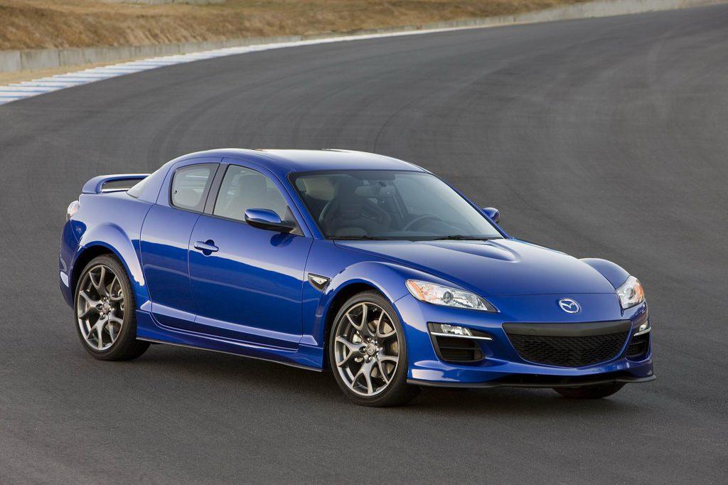 What Is The Difference Between Mazda Rx8 Vs Rx7 Read Here