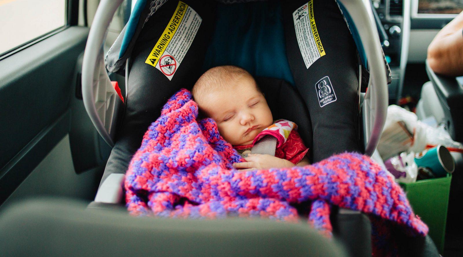 12-tips-that-help-when-your-baby-cries-in-car-seat