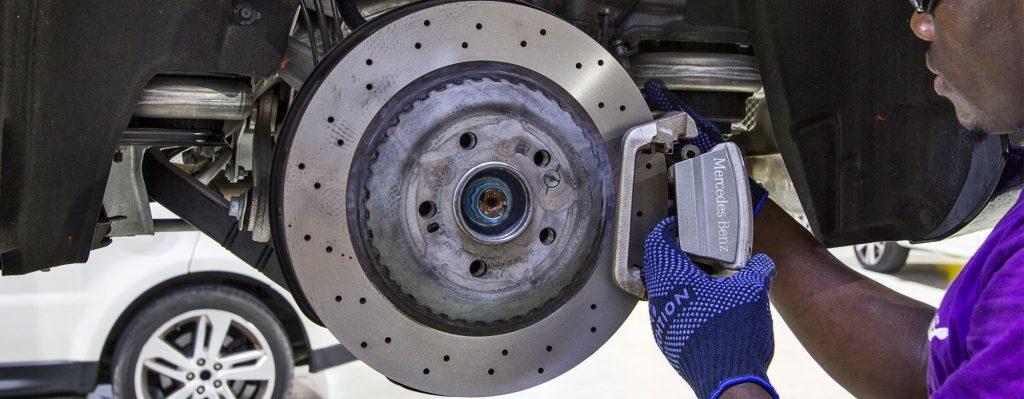 Ways to introduce how many brake pads on a car