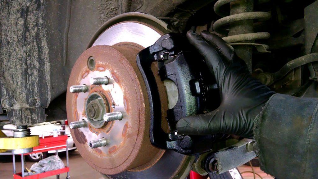Myths about how many brake pads on a car