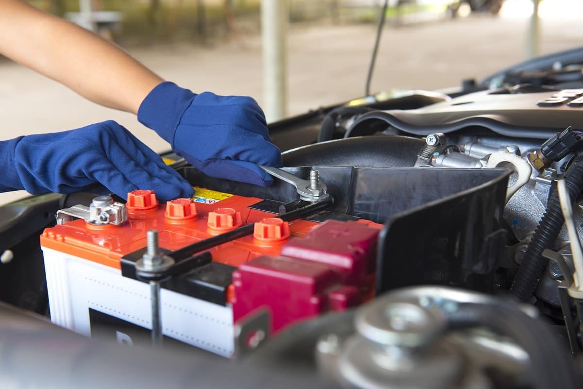 disconnect your car’s battery- like this