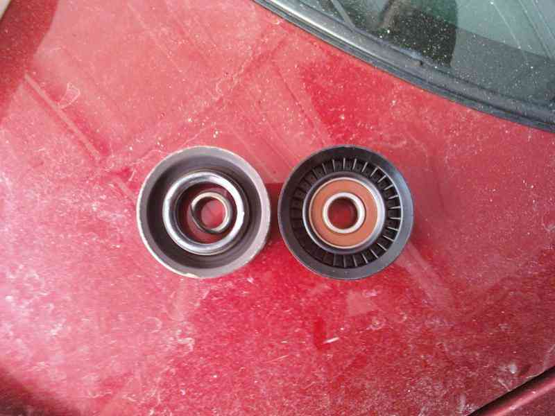 idler tensioner pulley symptoms