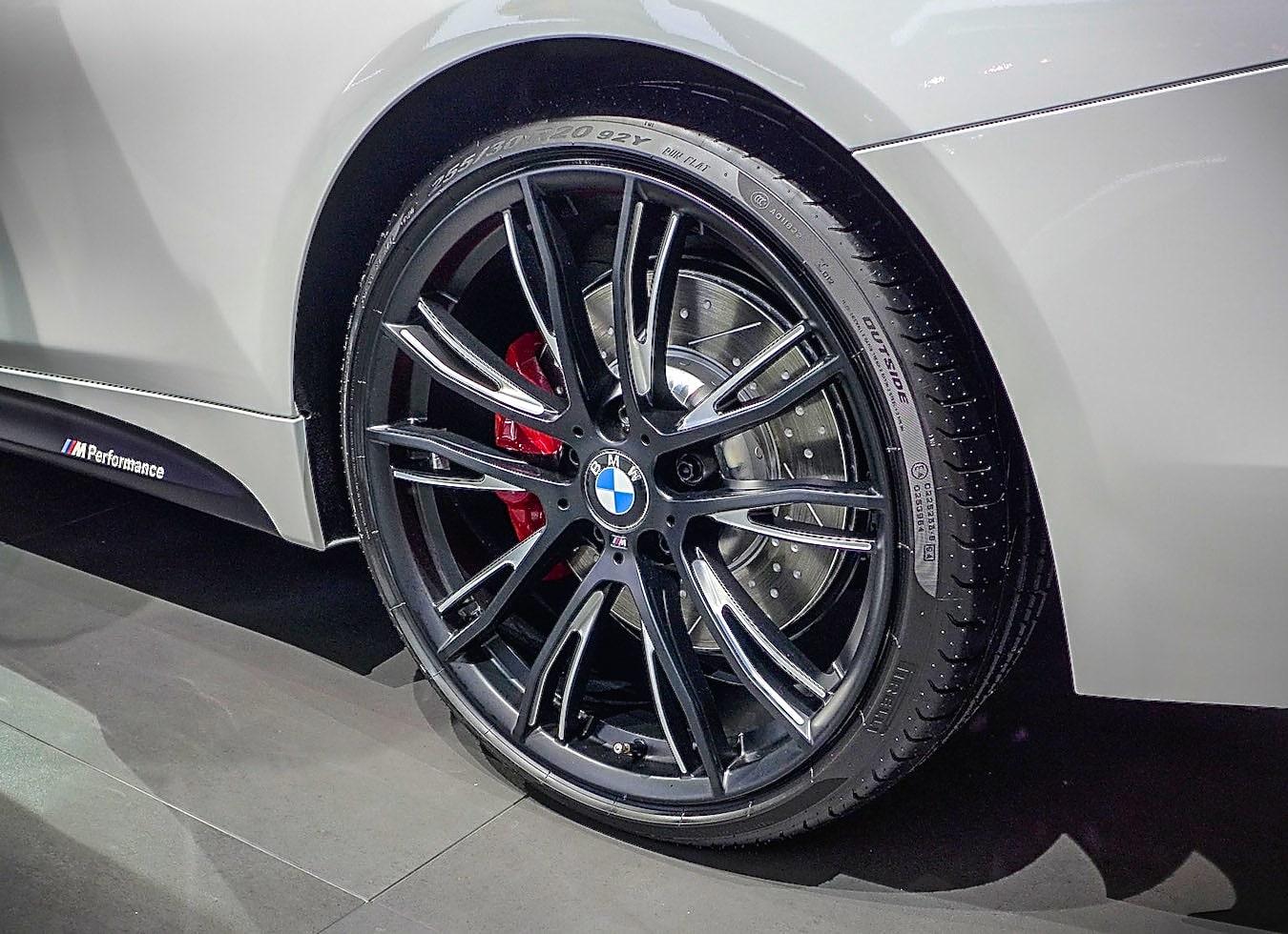 Best way to CLEAN YOUR WHEELS  Alloy VS Aluminum VS Chrome Wheels 