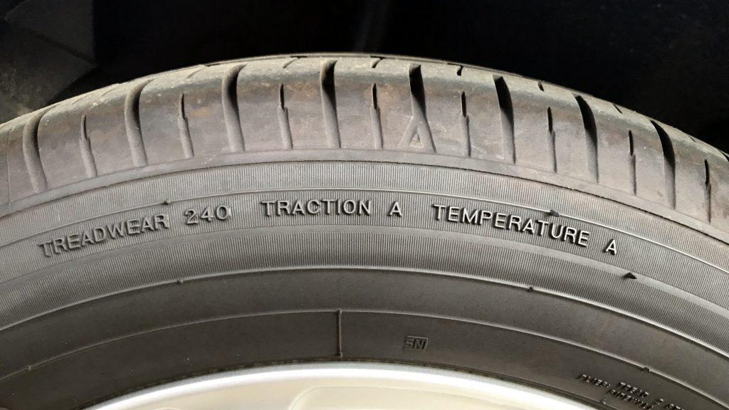 tires sidewall treadwear