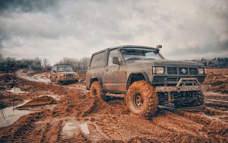 4WD car on muddy roads