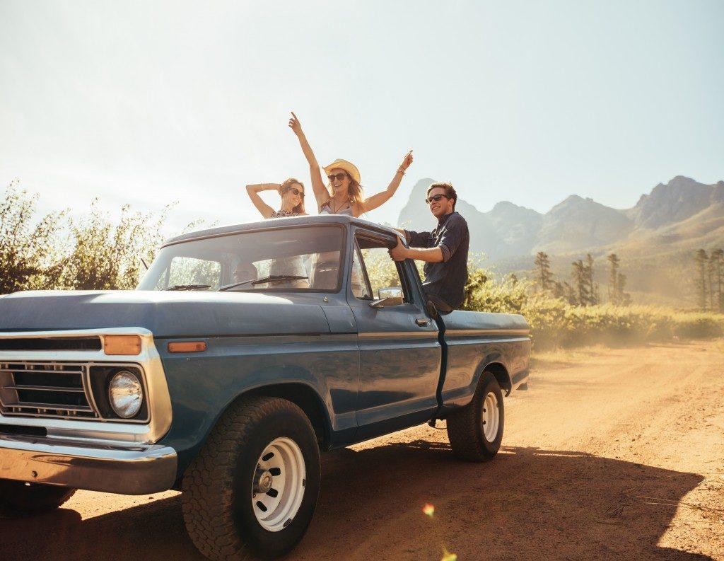 is it illegal to ride in truck bed