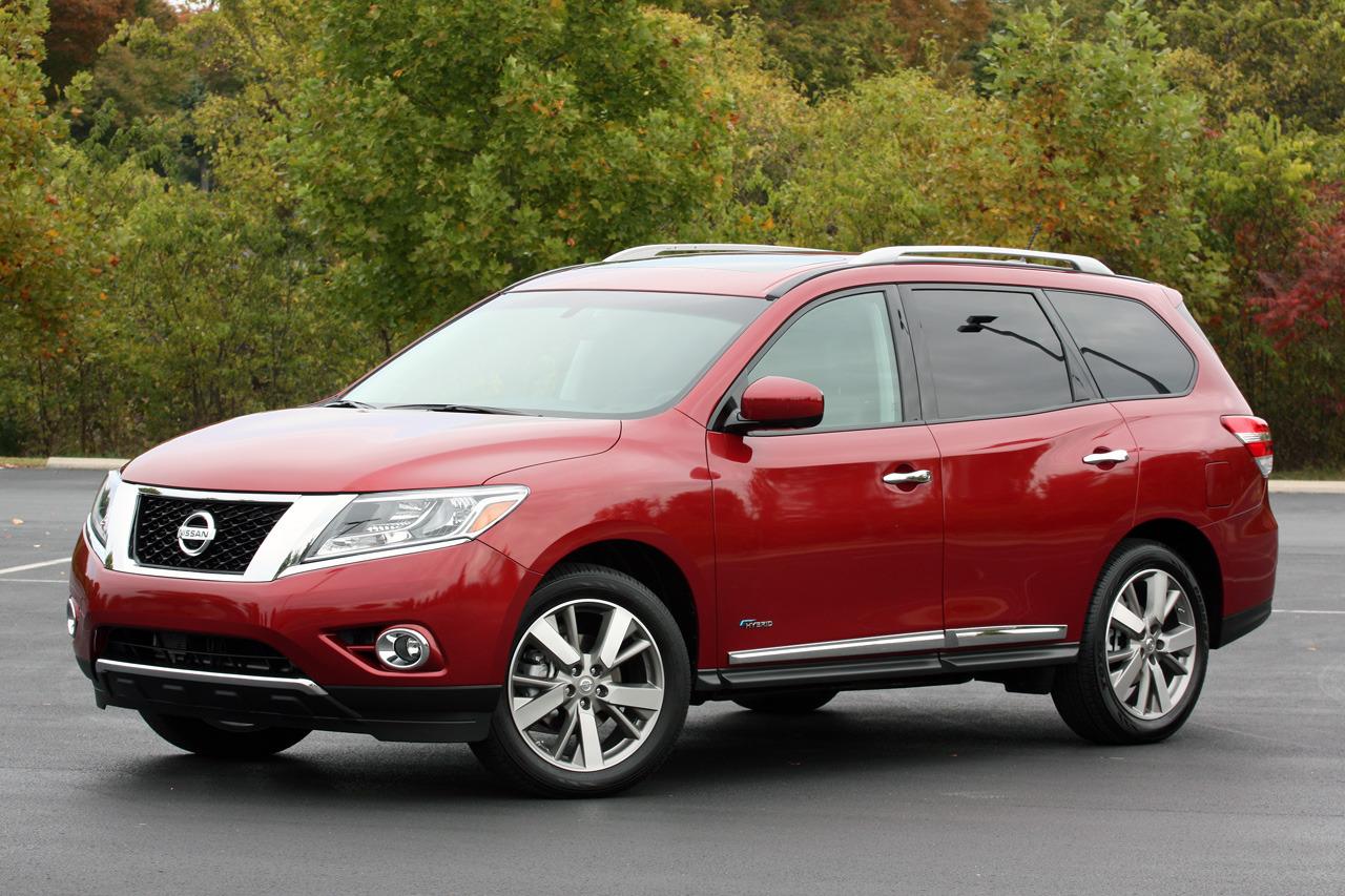 nissan pathfinder hybrid