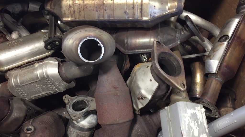 clogged catalytic converter symptoms