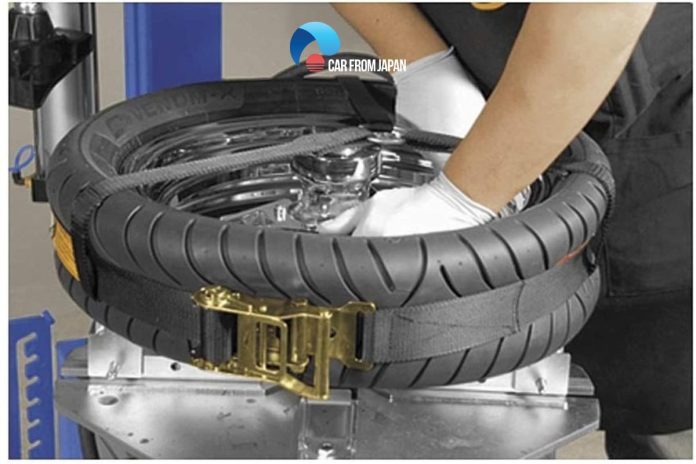 how to break a tire bead