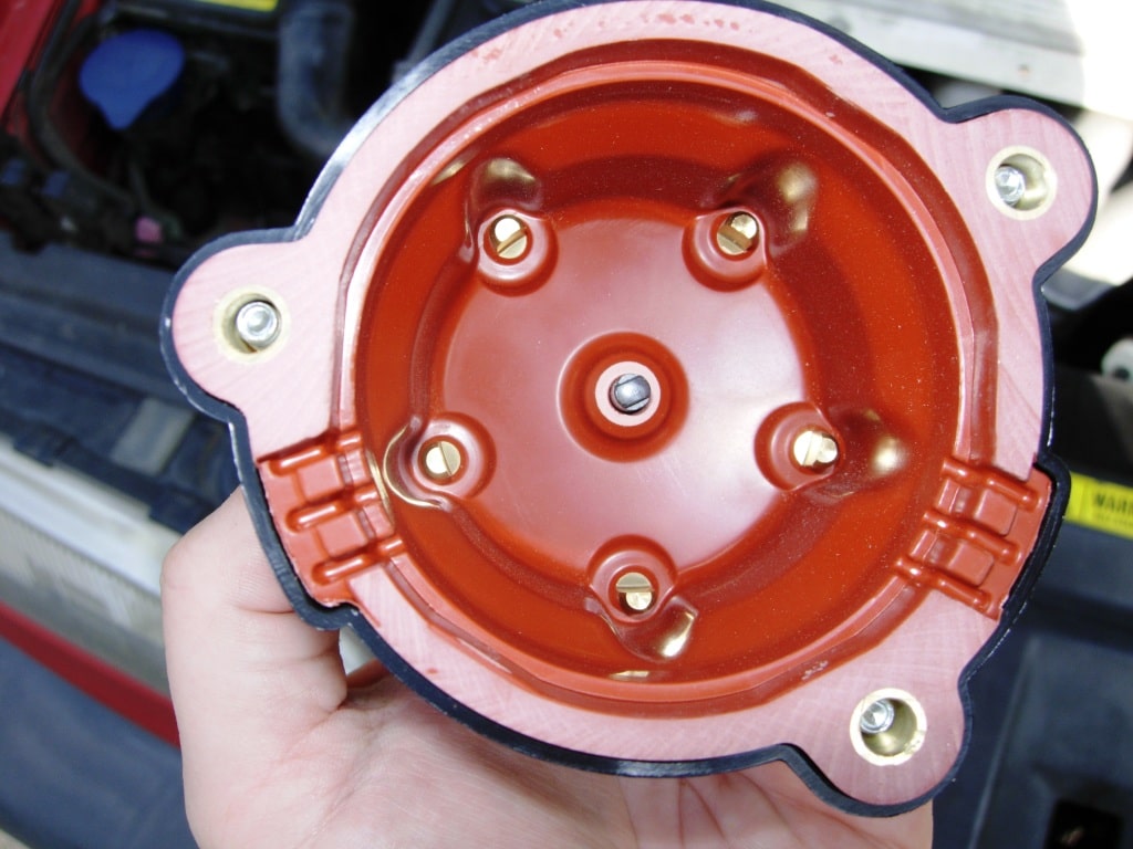 Bad Distributor Cap Symptoms and How To Fix