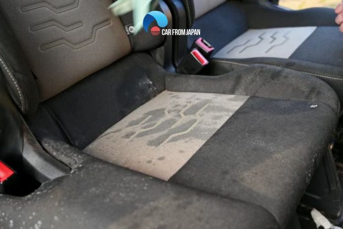 How to dry a wet car seat