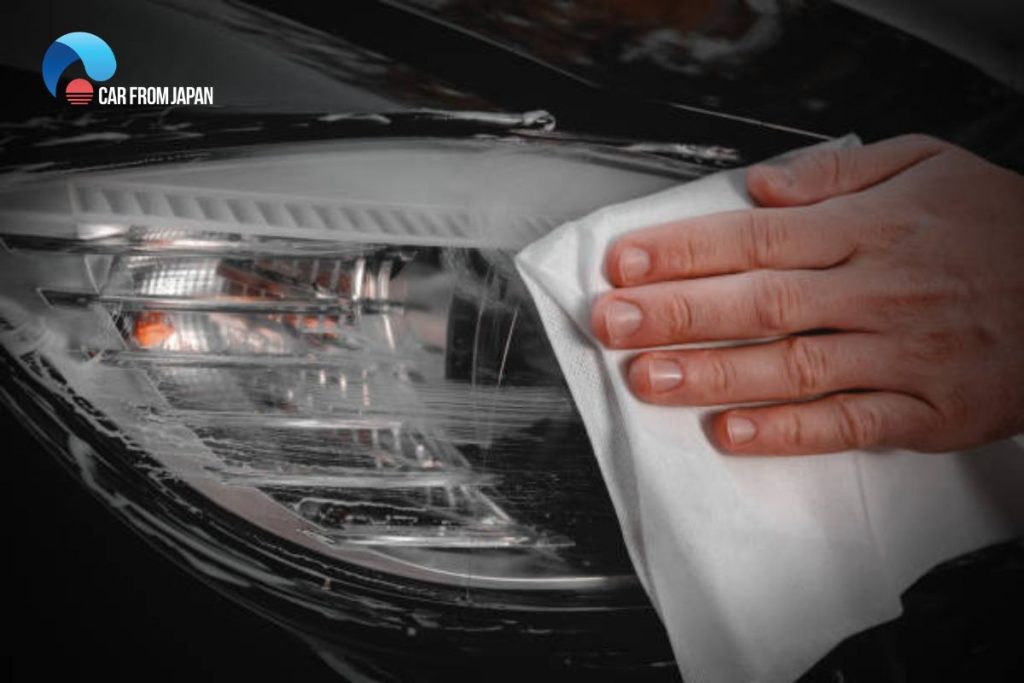 cleaning car headlight