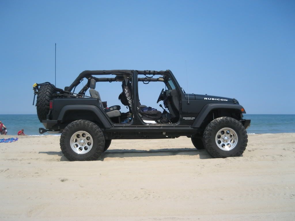 How To Effectively Remove The Doors from a Jeep Wrangler and Gladiator?