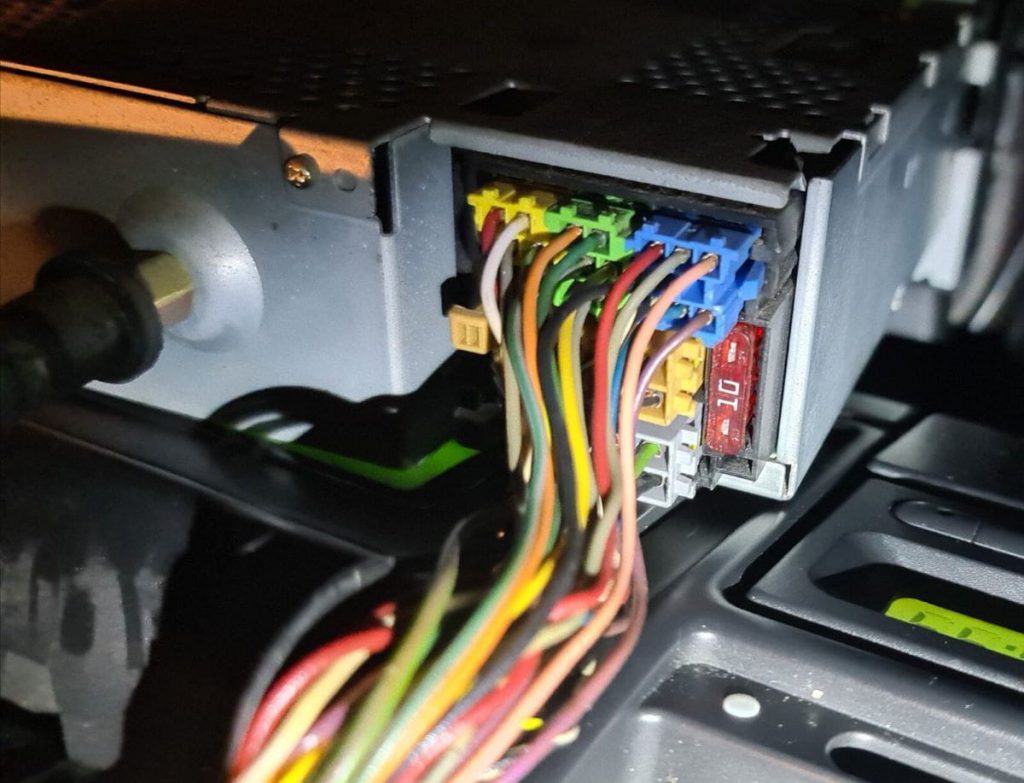 car stereo wiring colors