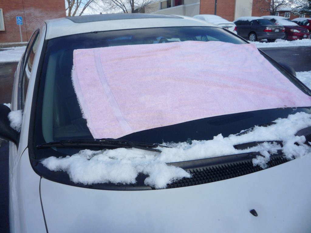How to get frost off the inside of your windshield
