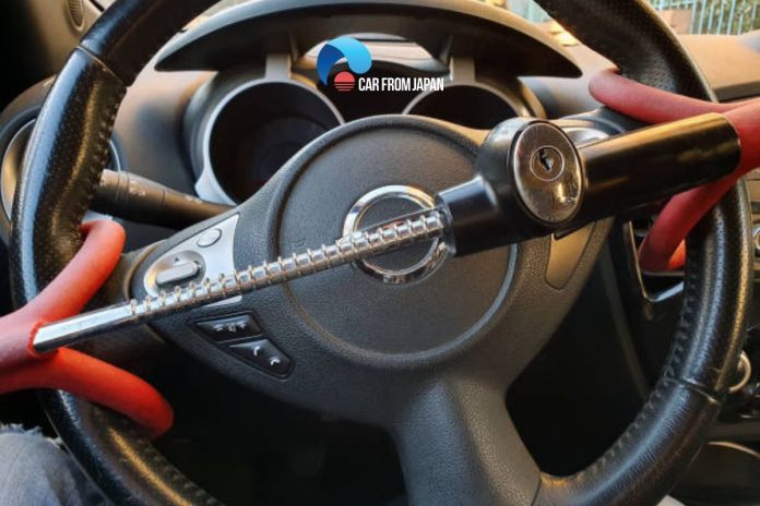 how do steering wheel locks work
