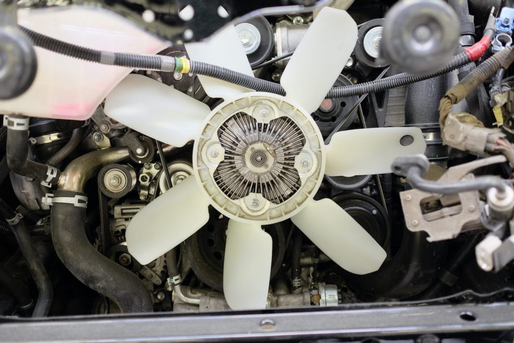 how to tell if fan clutch is bad