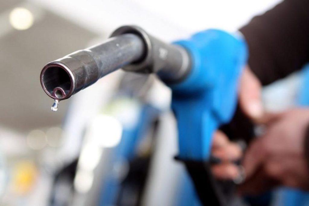 water in gas symptoms