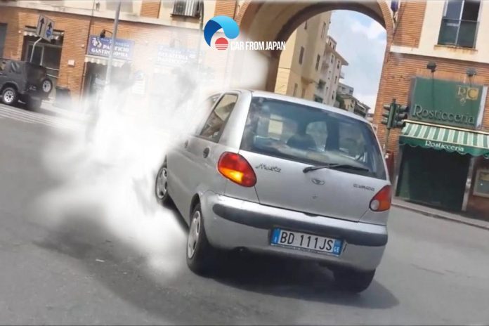 burning clutch smell