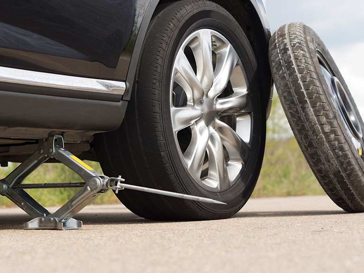 How to fix car flat tire
